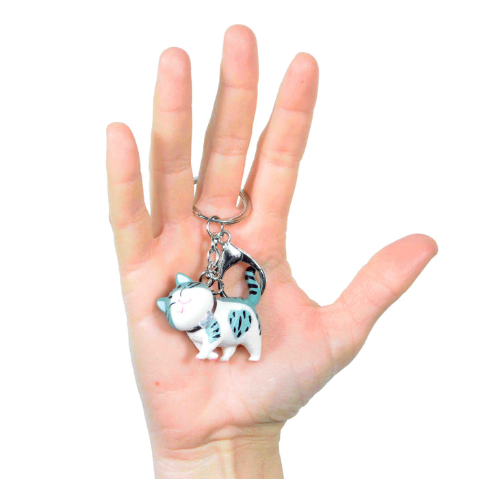 portada gato llavero gris con blanco corazon plastico colgante metal