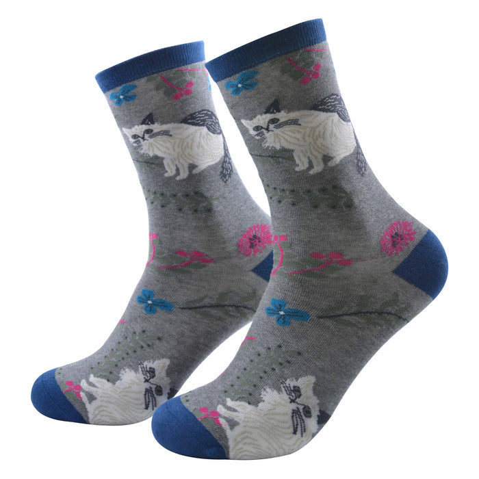 Calcetines Gata Blanca con Flores