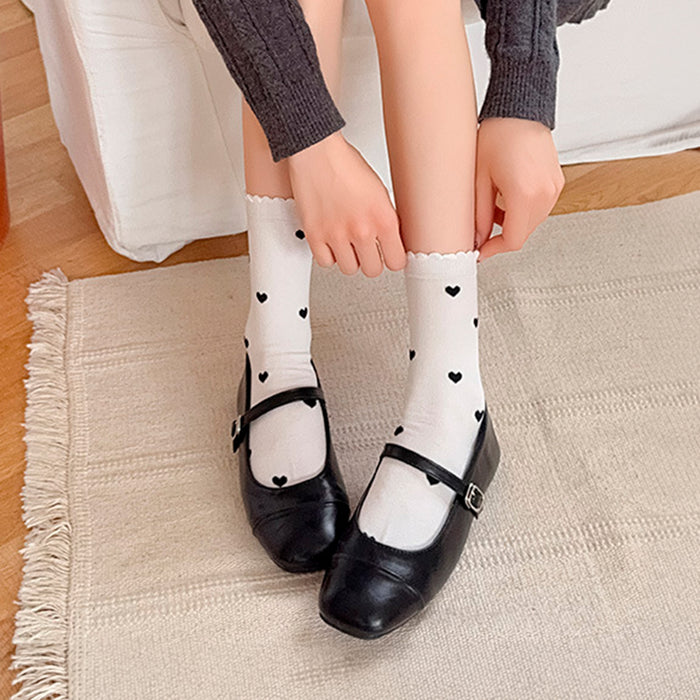 Calcetines Mini Corazones Negros Fondo Gris Oscuro