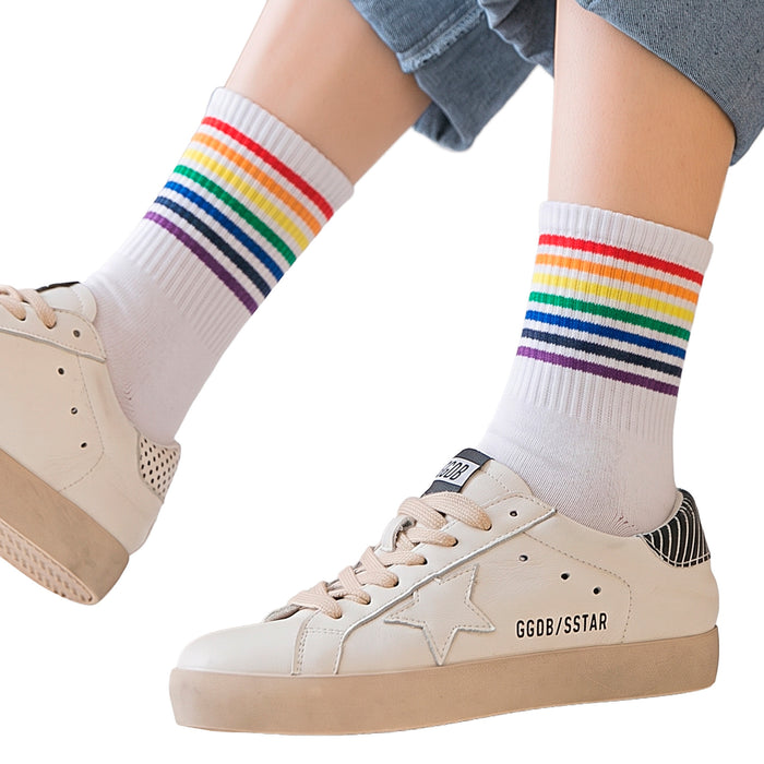 Calcetines Blancos Lineas de Colores Arcoiris