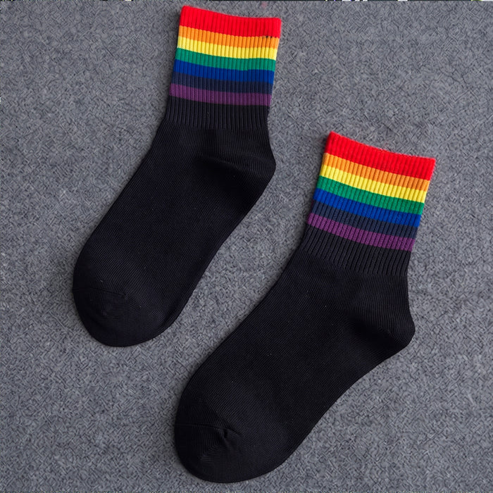 Calcetines Negros Linea Gruesas de Colores Arcoiris