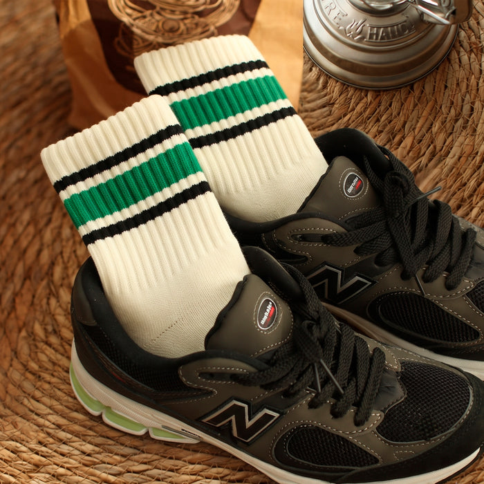 Calcetines Blancos con Rayas Verdes y Negras