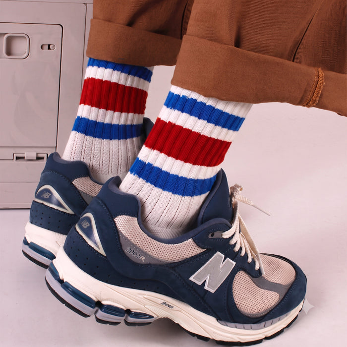 Calcetines Blancos con Rayas Azules y Roja