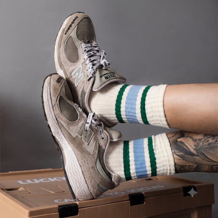 Calcetines Blancos con Rayas Celeste y Verdes