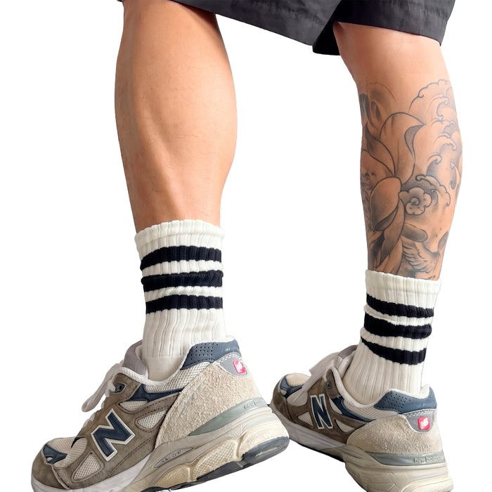 Calcetines Blancos con Rayas Negras