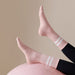 Calcetines yoga gimnasia deportivos modelo elasticado largo rosado pelota ejercicio