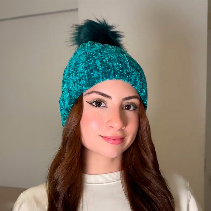 Gorros Terciopelo Verde con Pompón