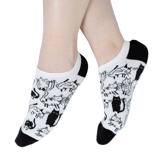 calcetin invisible gato blanco negro lineas modelo